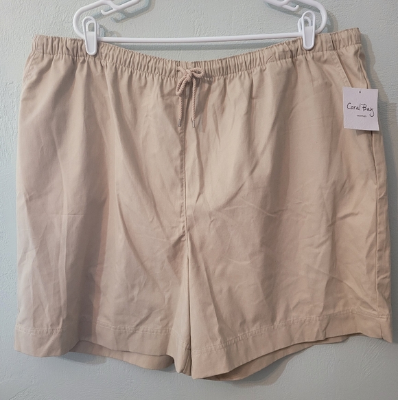 Coral Bay Pants - Coral Bay Women's Beige Flat Front Cotton Blend Shorts With Pockets! Size 3X